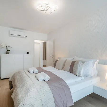 Apartamento Myflat Wave Gold Premium I *